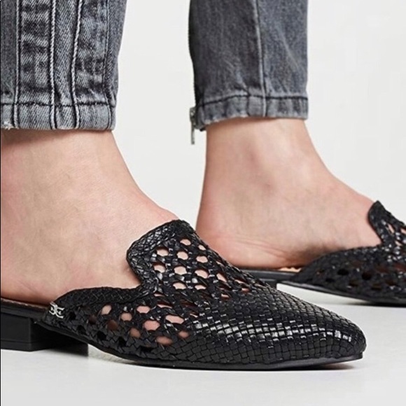 black woven mules